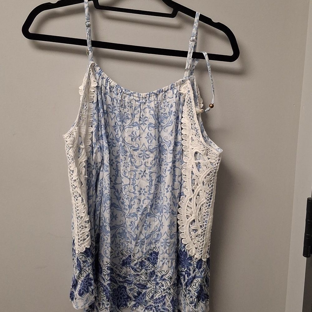 Angie Blue & White Lace Boho Off Shoulders Long Sleeve Vintage Design Flowy Top — image 4 of 6